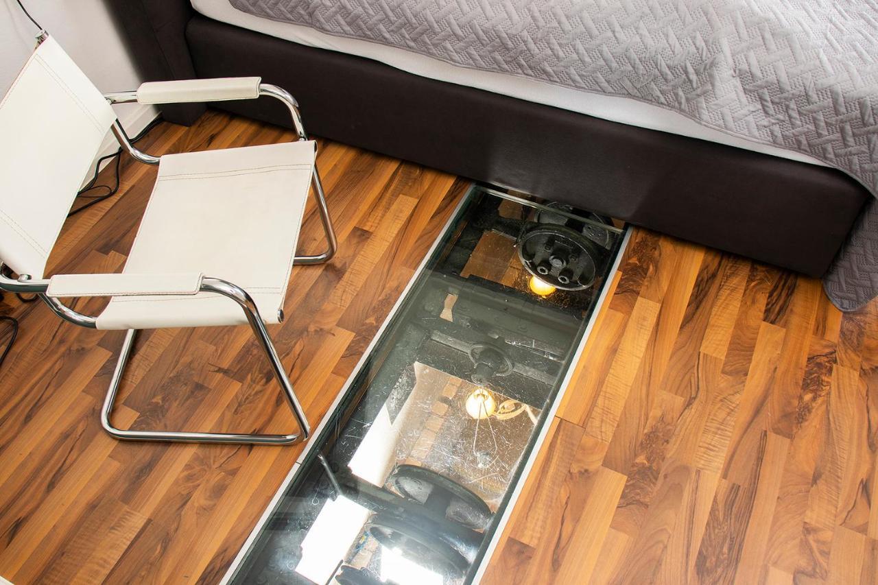 Blackncozy - Stellwerk Mit Boxspringbett In Zentraler Lage * Lorrach