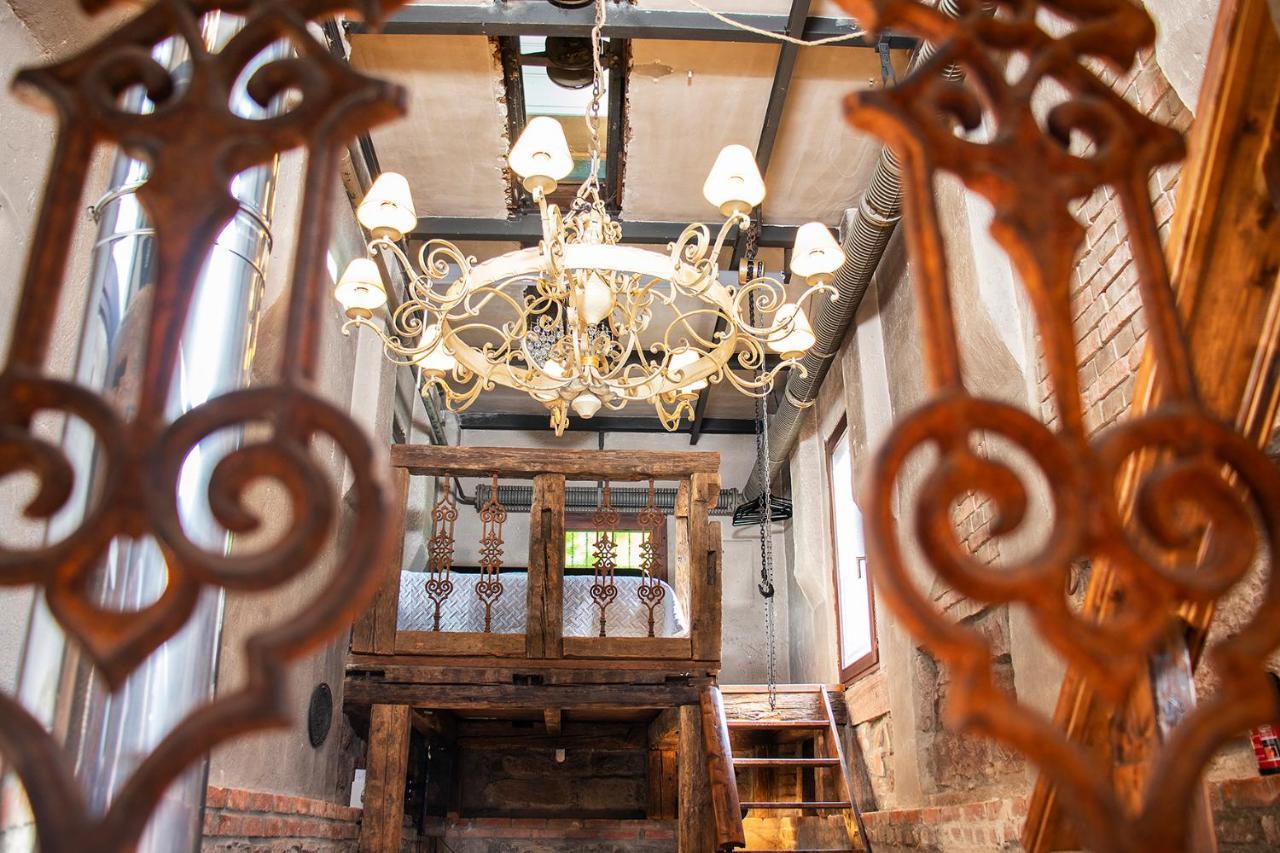Apartment Historisches Stellwerk Mit Garten In Bester Innenstadtlage & Boxspringbetten Nahe Der Schweizer Grenze Lorrach